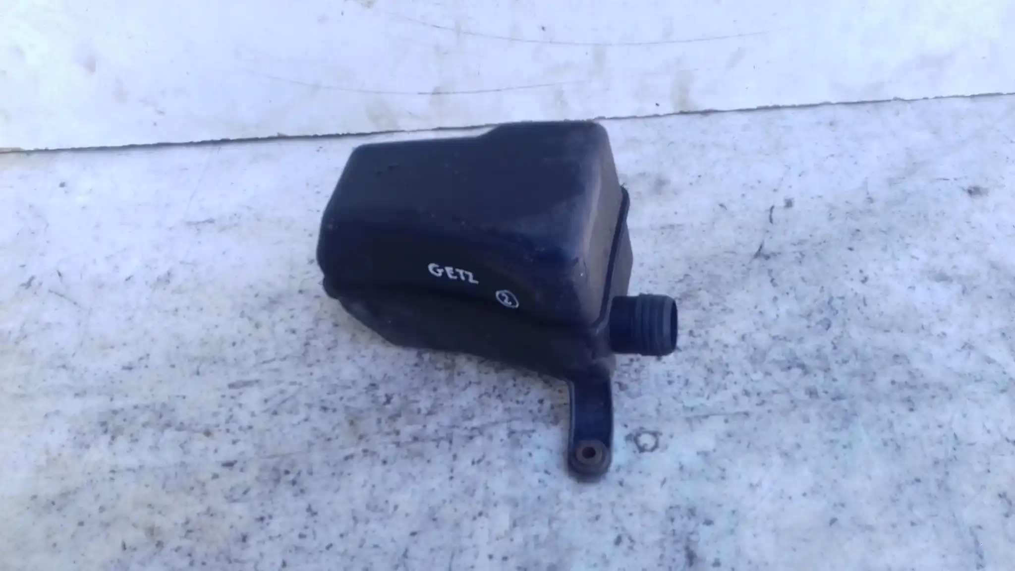REZONATOR POWIETRZA 281901C100 HYUNDAI GETZ 02-
