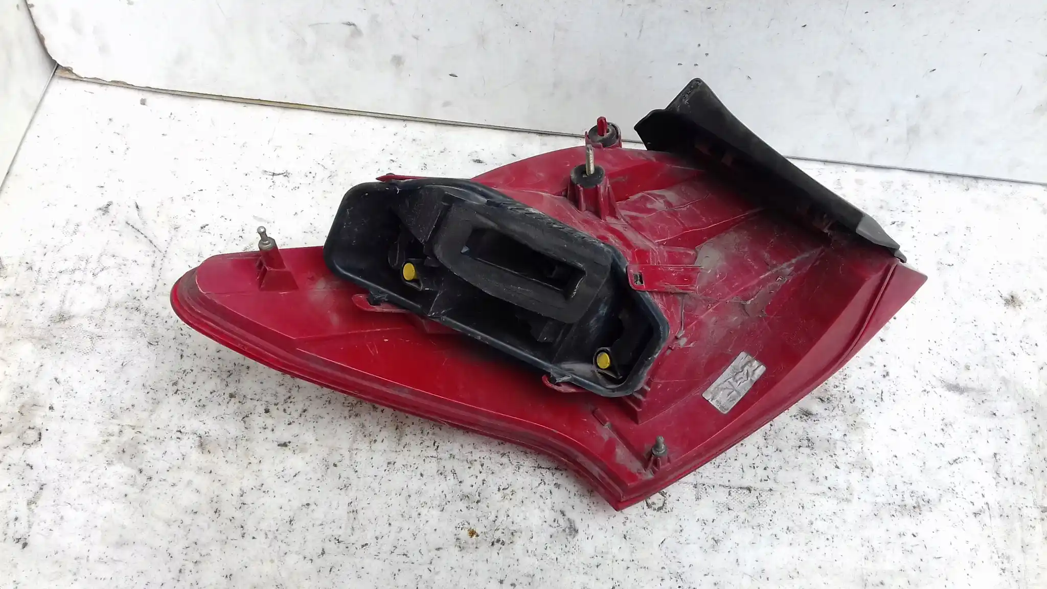 LAMPA PRAWY TYŁ TYLNA PEUGEOT 407 SW KOMBI 04-