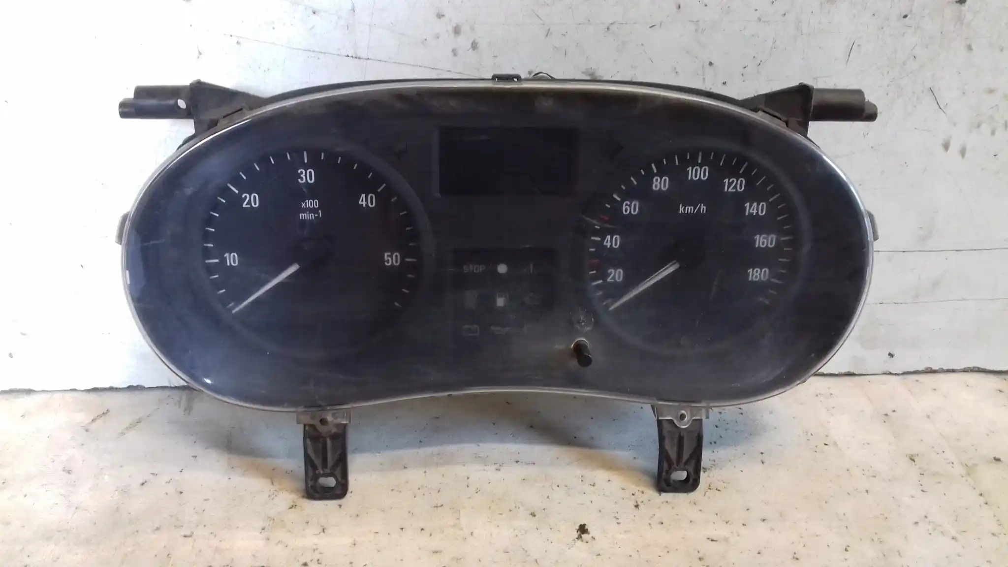 LICZNIK ZEGARY P8200408677G RENAULT MASTER II 2 2.5 DCI 00-