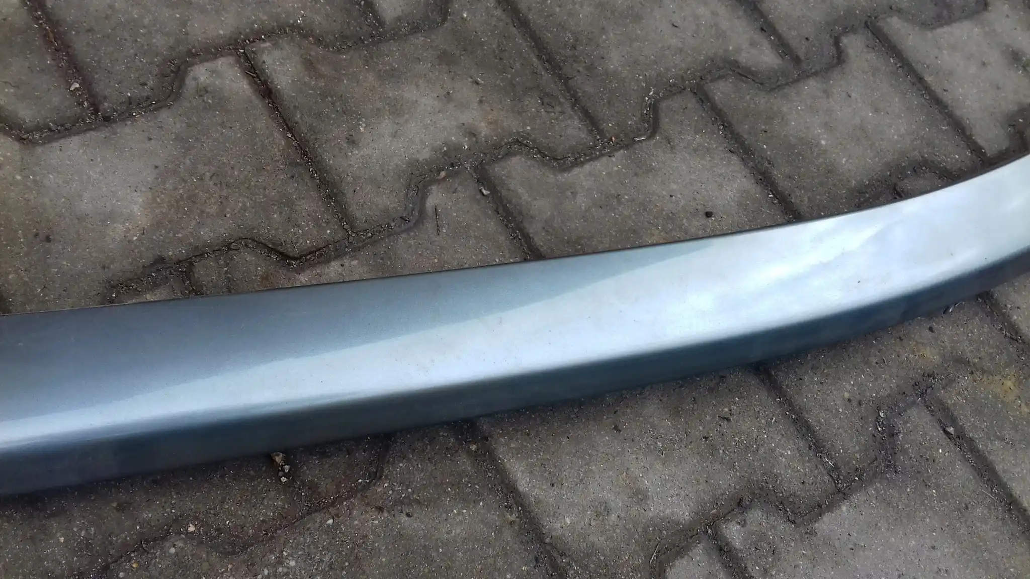 LISTWY SZYBY CZOŁOWEJ PRAWA LEWA PEUGEOT 607 99-