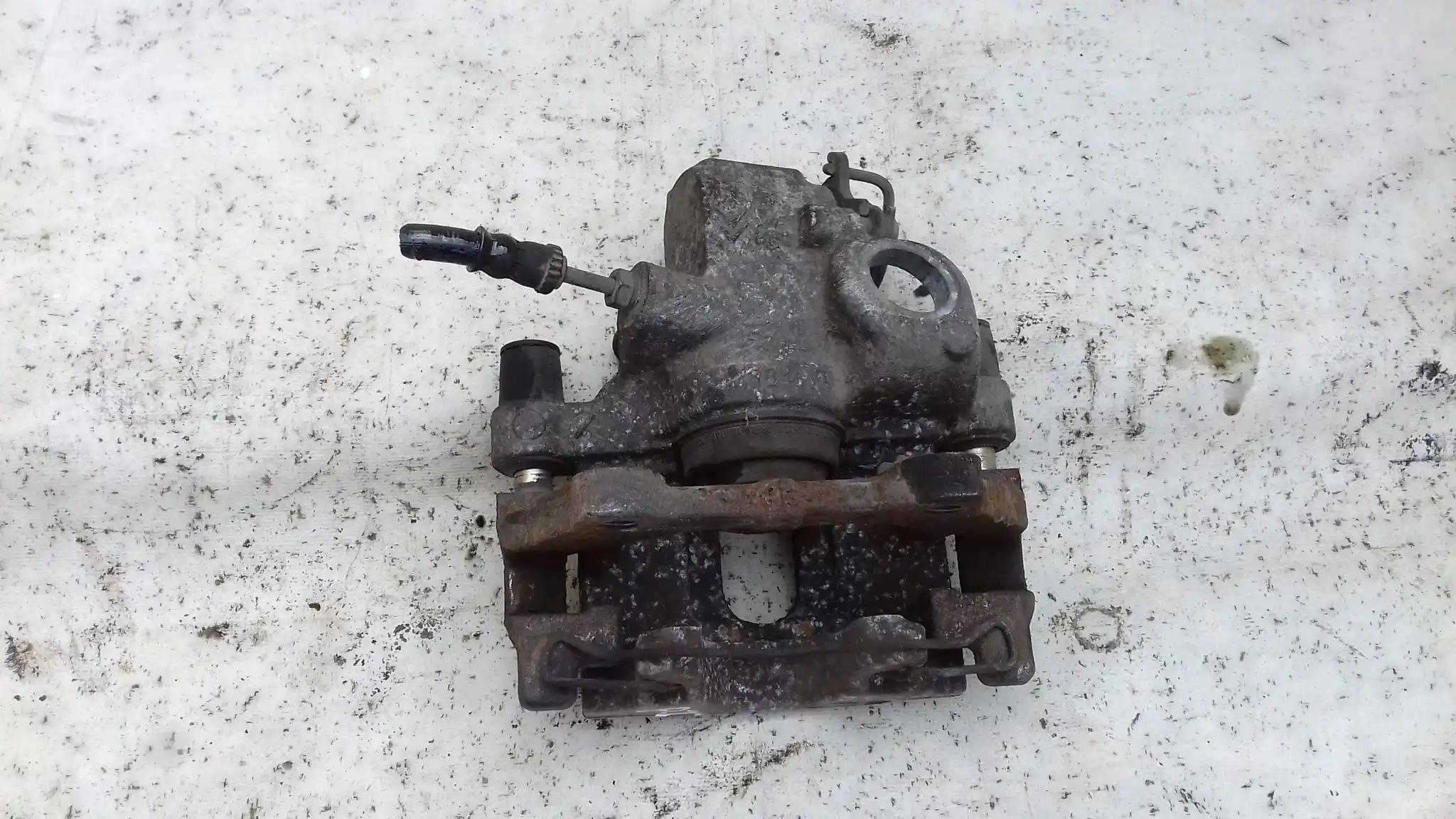 ZACISK HAMULCOWY PRAWY TYŁ 9657281330 CITROEN C5 III X7 1.6 THP 07-