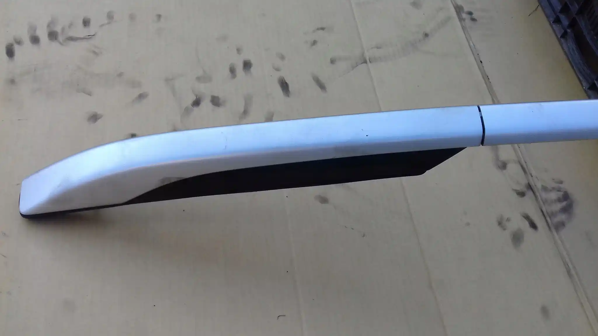 RELINGI DACHOWE KOMPLET 9681135477 9681135377 CITROEN C5 III X7 KOMBI 07-
