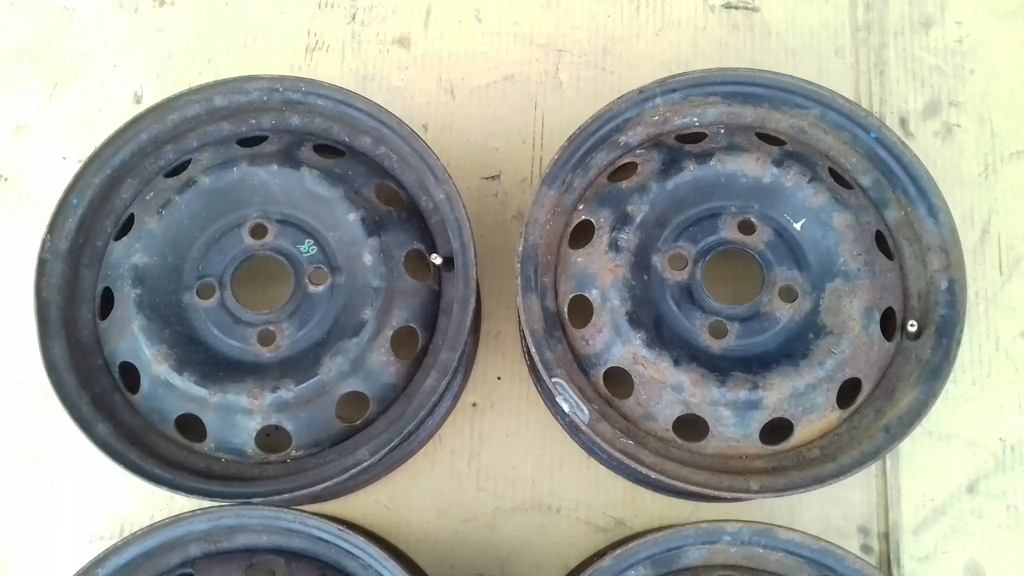 FELGI FELGA STALOWE KOMPLET HYUNDAI KIA 4x100 5Jx14''