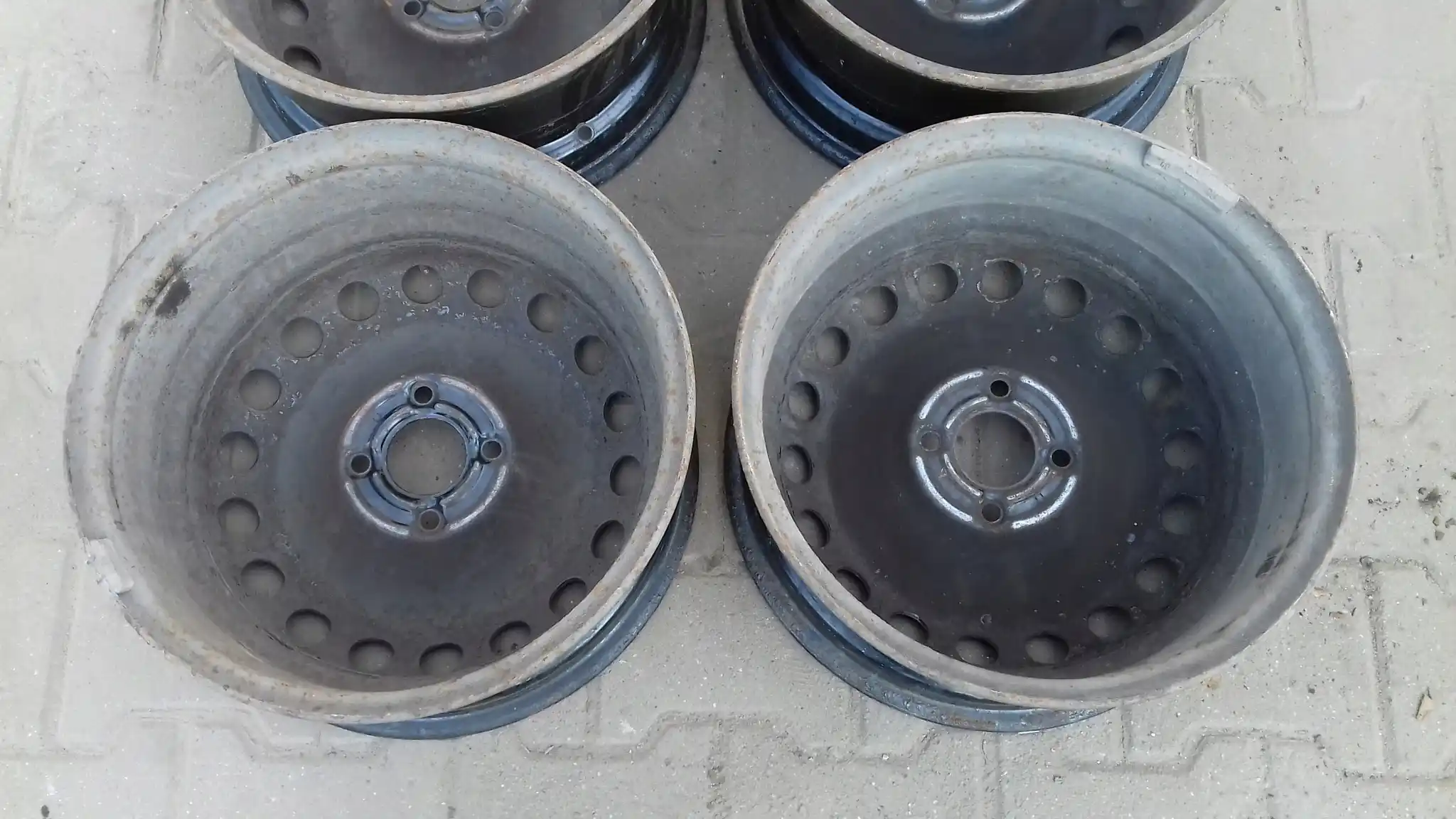 FELGI FELGA STALOWE KOMPLET RENAULT 4x100 6,5Jx15''