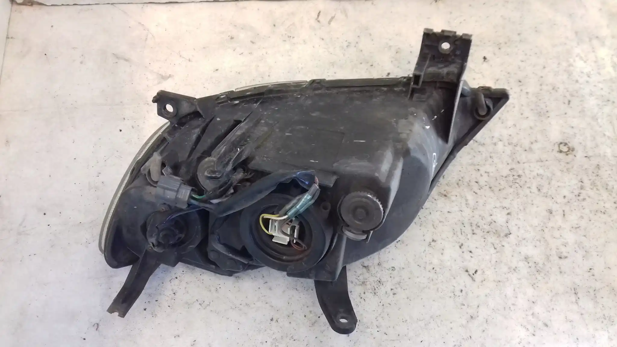 LAMPA PRAWY PRZÓD PRZEDNIA 3M7113W029AF MAZDA 2 DY 02-
