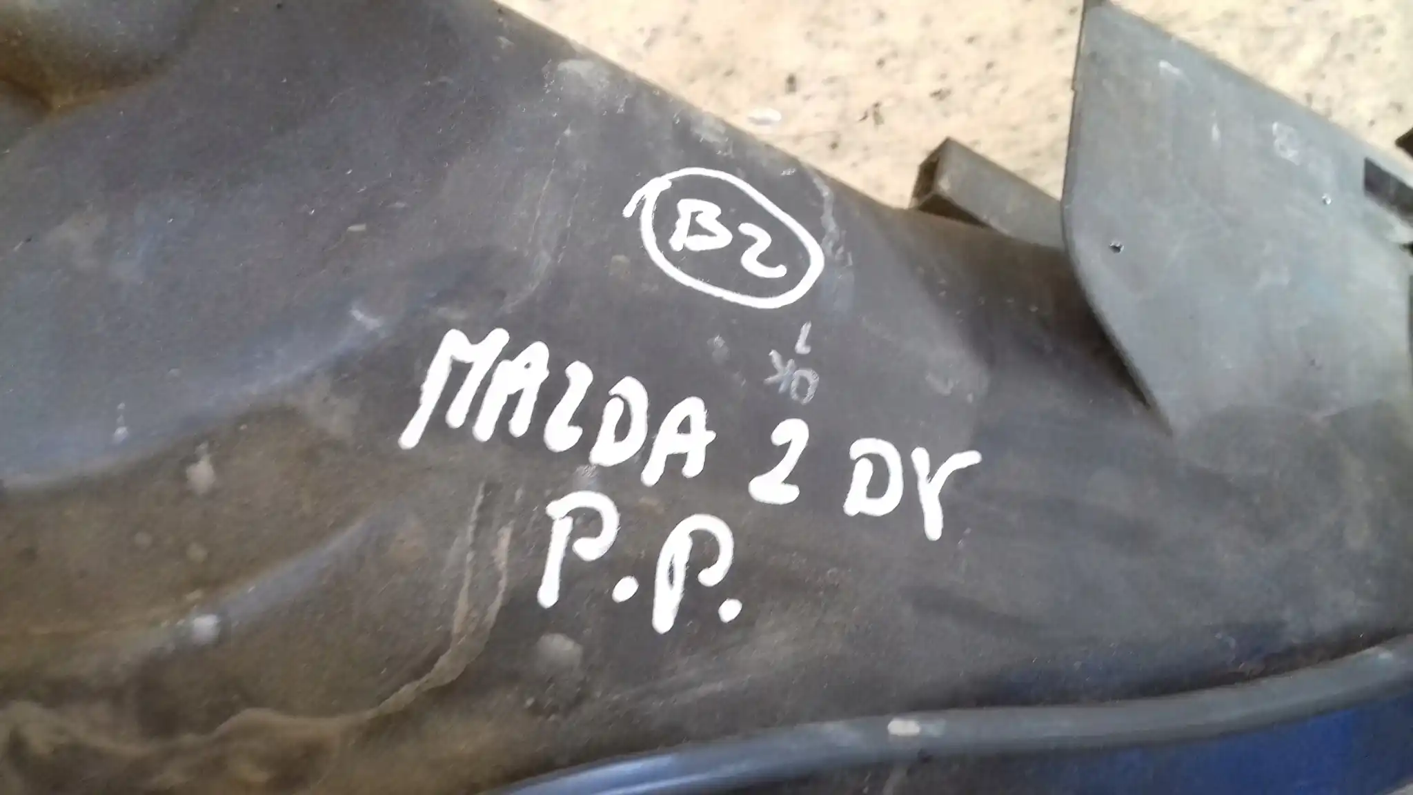 LAMPA PRAWY PRZÓD PRZEDNIA 3M7113W029AF MAZDA 2 DY 02-