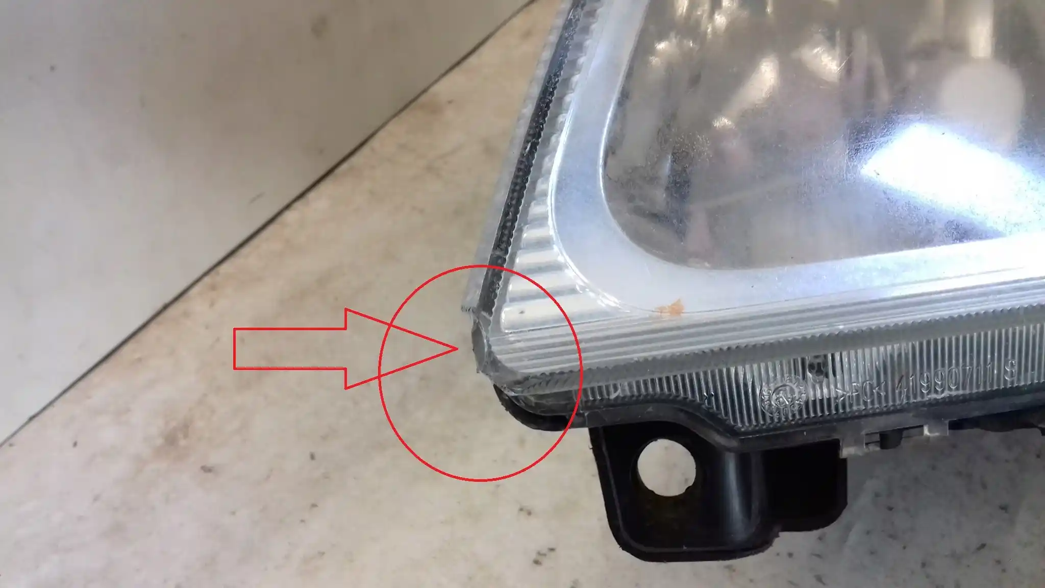 LAMPA LEWY PRZÓD PRZEDNIA 9680128380 CITROEN C2 03-09