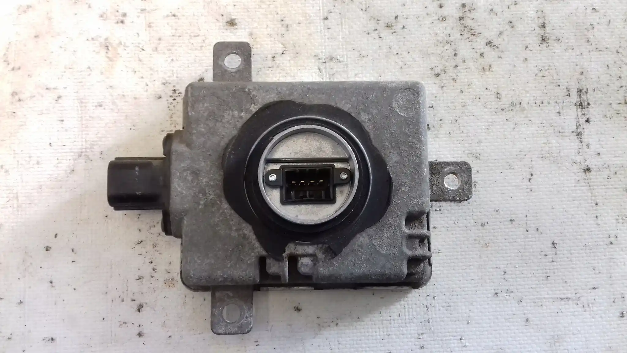 PRZETWORNICA W3T15671 MAZDA MITSUBISHI HONDA